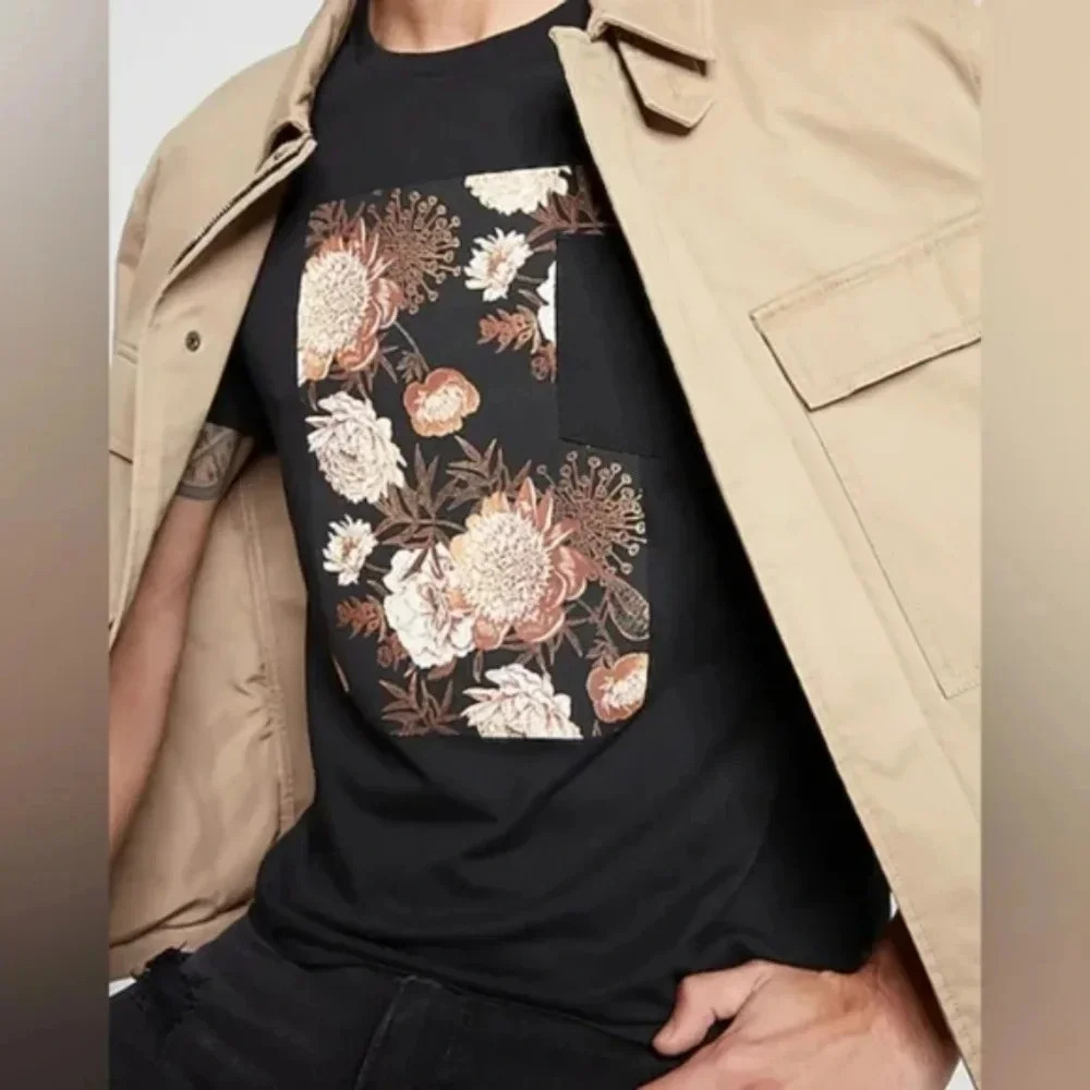 EXPRESS | NWT Black Shaded Floral Graphic Pocket T-Shirt sz S - Picture 6 of 10